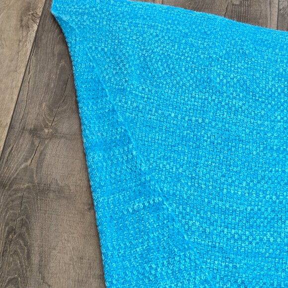 Mermaid Knitted Tail Blanket - Picture 9 of 9